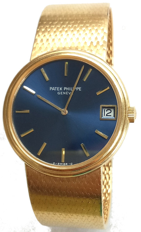 Patek Philippe Calatrava with blue dial front view after restoration