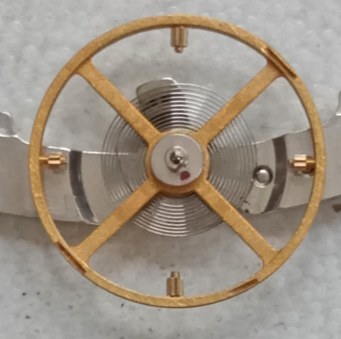 Rolex Kaliber 3135 Unruhe – gut zu sehen, die Regulagegewichte